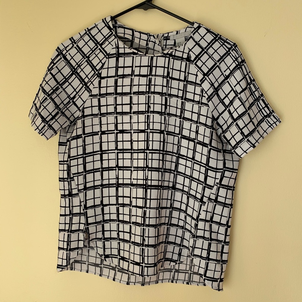 Black & White Pattern Blouse